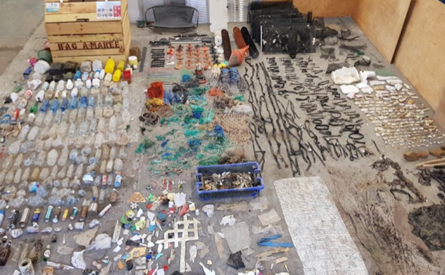 Un océan de déchets collectés dans les bacs à marée 3