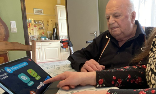 M. Delorge, l’un des testeurs de l’application ParkinsonCom