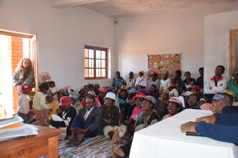 "Le bonheur des gens quand on leur apporte l'eau" 4