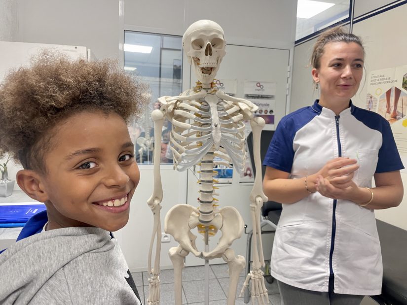 Les élèves font classe chez les commerçants 1