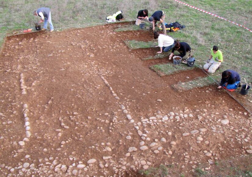 fouille-objet-camp-miramas-provence