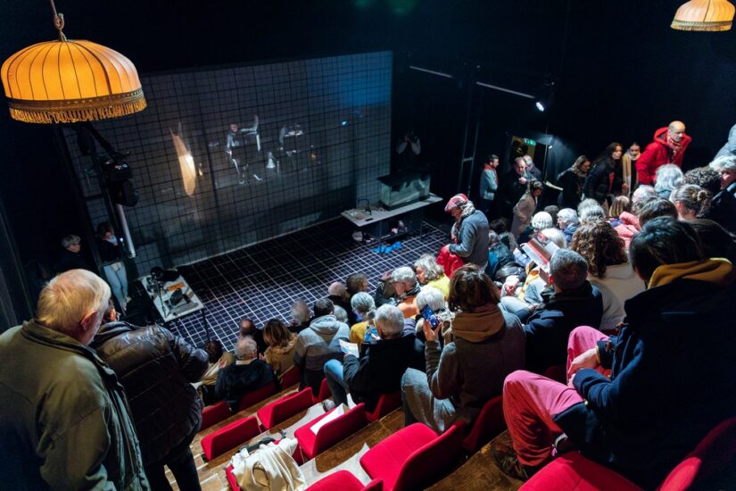 sang-du-glacier-oeuvre-contemporain